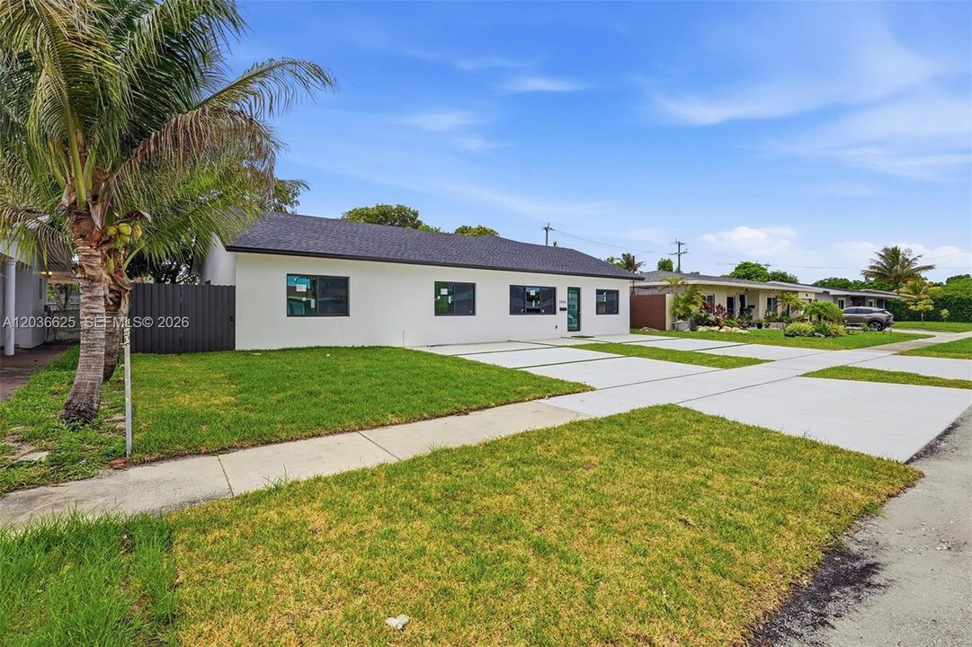 For Sale: $719,000 (4 beds, 3 baths, 1444 Square Feet)