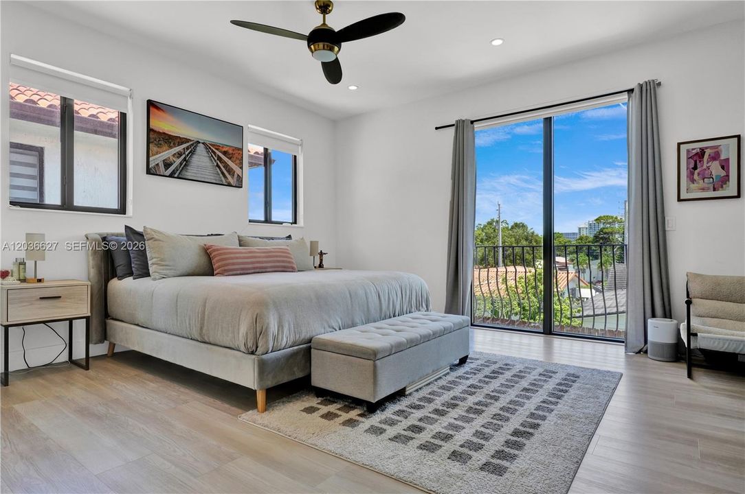 For Sale: $1,150,000 (3 beds, 3 baths, 2185 Square Feet)