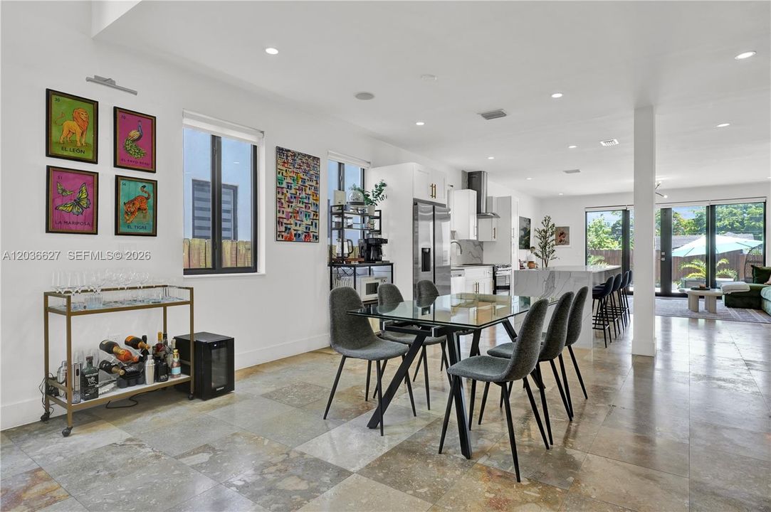 For Sale: $1,150,000 (3 beds, 3 baths, 2185 Square Feet)