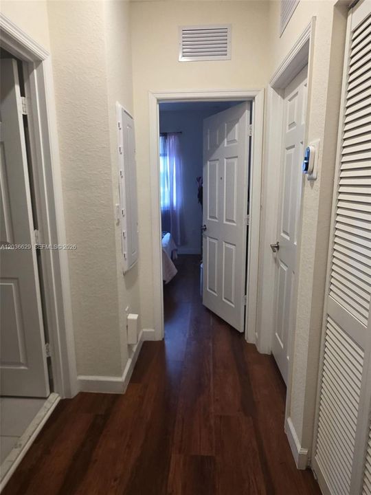 For Sale: $480,000 (3 beds, 2 baths, 1483 Square Feet)