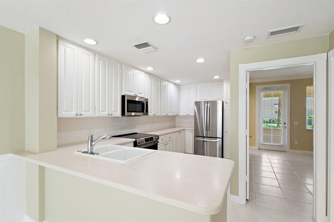 Kitchen (1)