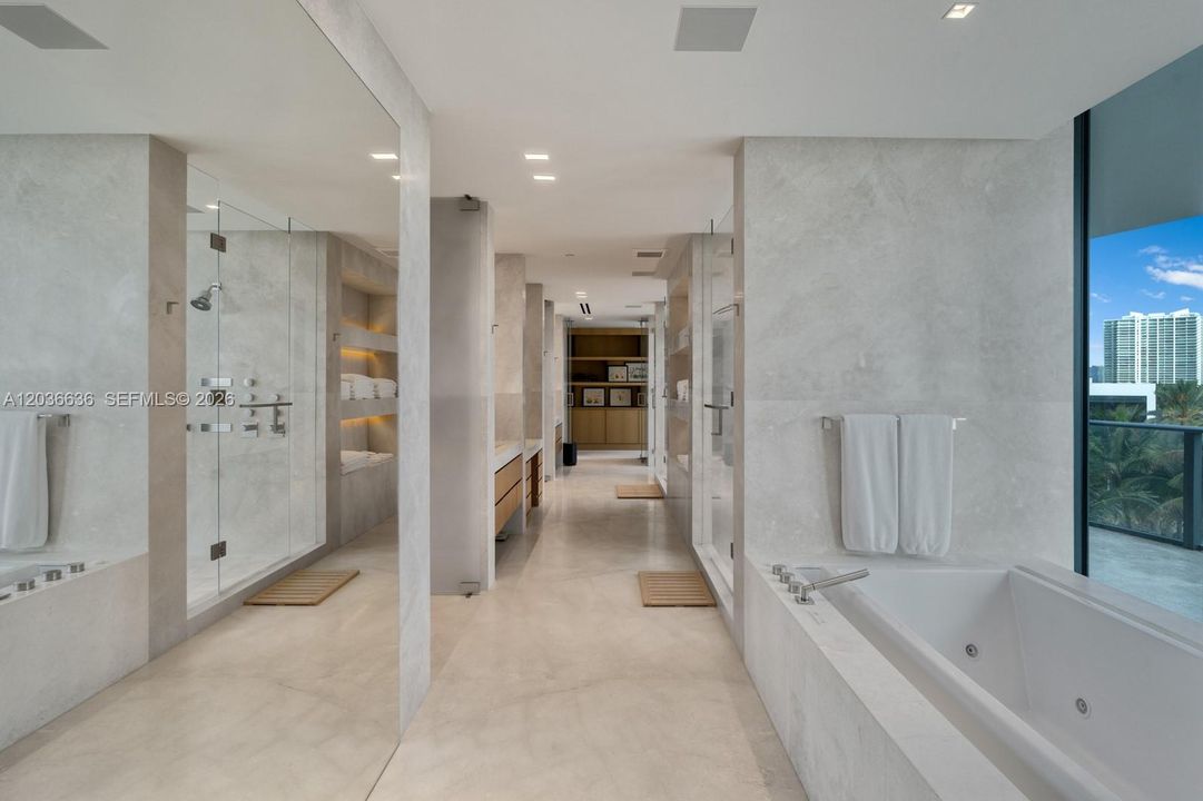 For Sale: $19,995,000 (6 beds, 7 baths, 10515 Square Feet)