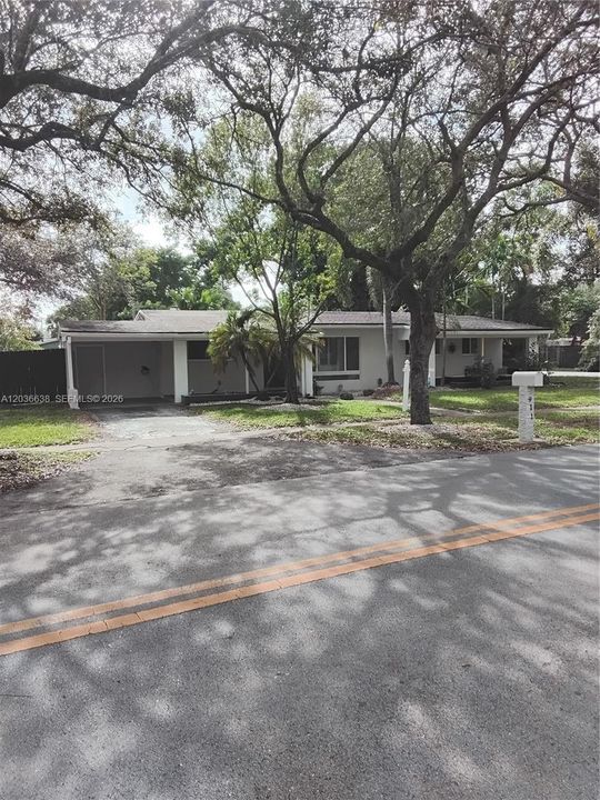 En Venta: $569,000 (3 camas, 2 baños, 1318 Pies cuadrados)