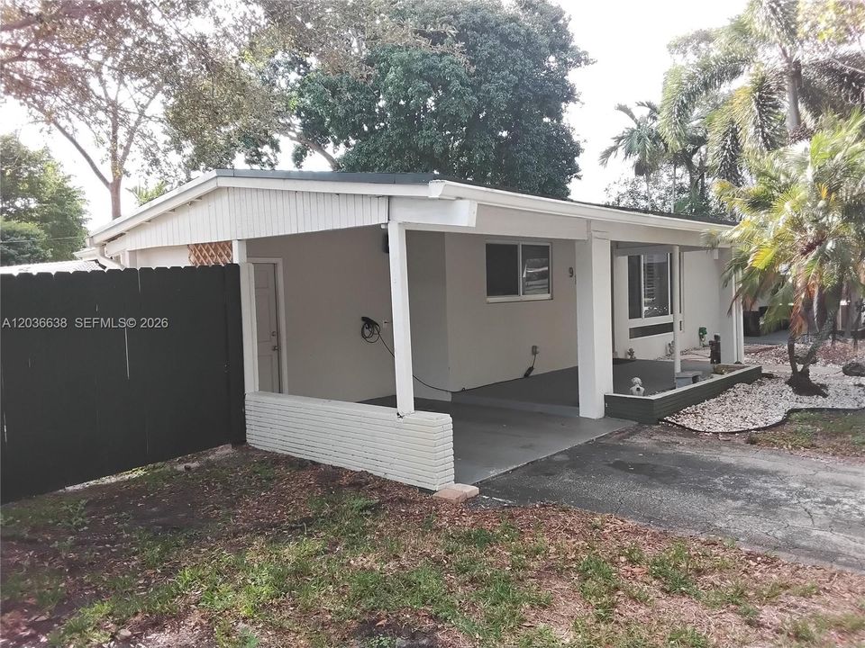 En Venta: $569,000 (3 camas, 2 baños, 1318 Pies cuadrados)