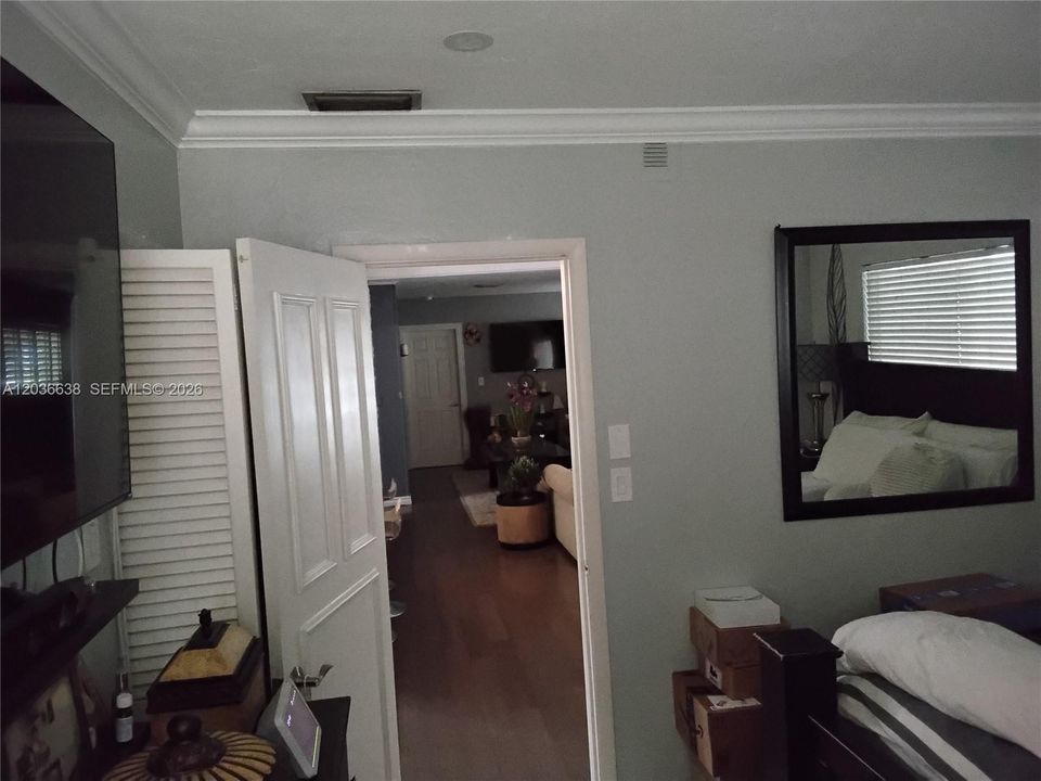 En Venta: $569,000 (3 camas, 2 baños, 1318 Pies cuadrados)