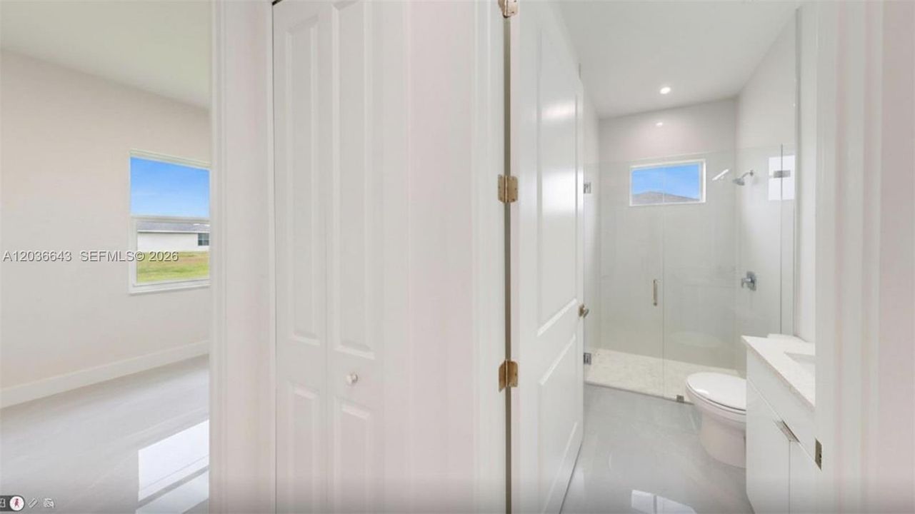 For Rent: $2,200 (3 beds, 2 baths, 1635 Square Feet)