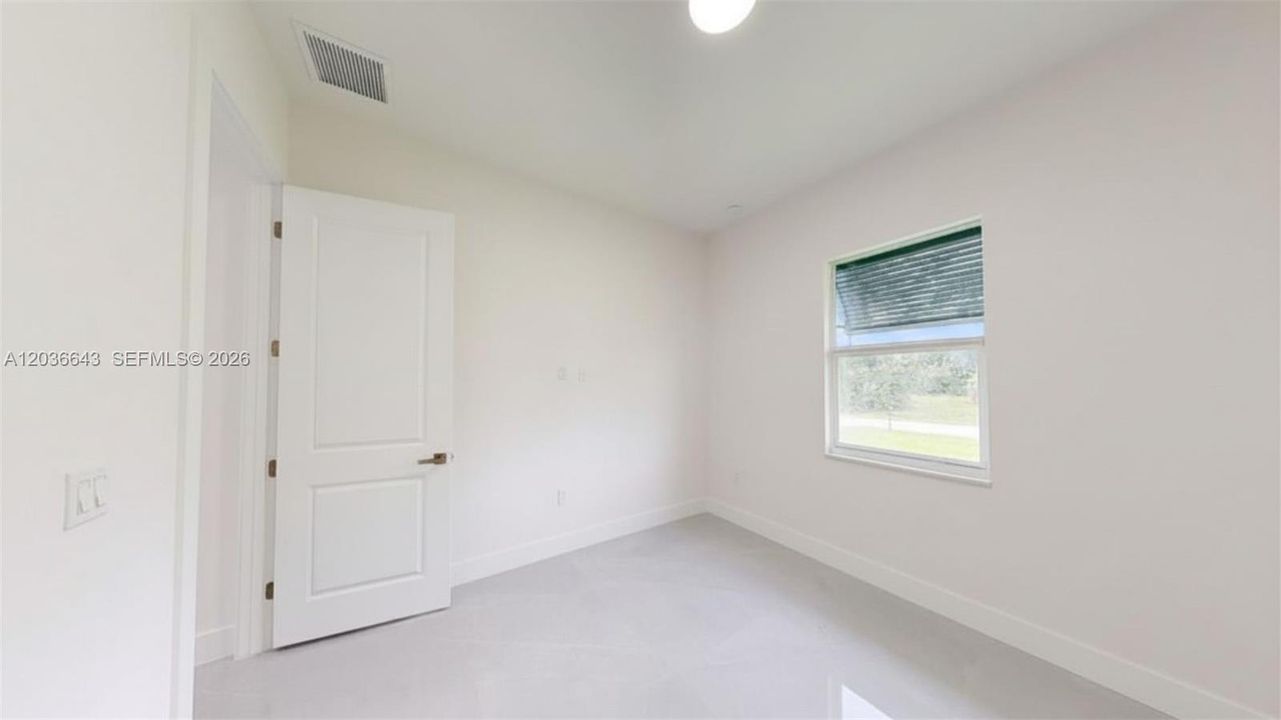 For Rent: $2,200 (3 beds, 2 baths, 1635 Square Feet)