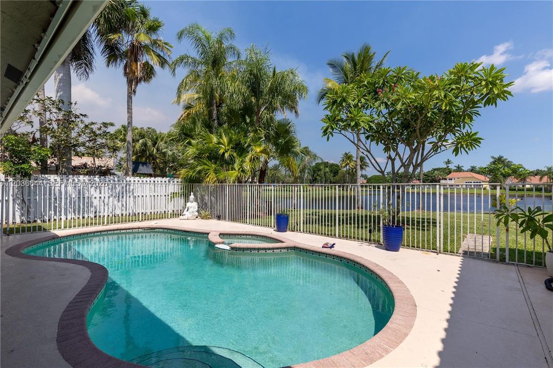 For Sale: $1,100,000 (4 beds, 3 baths, 2394 Square Feet)