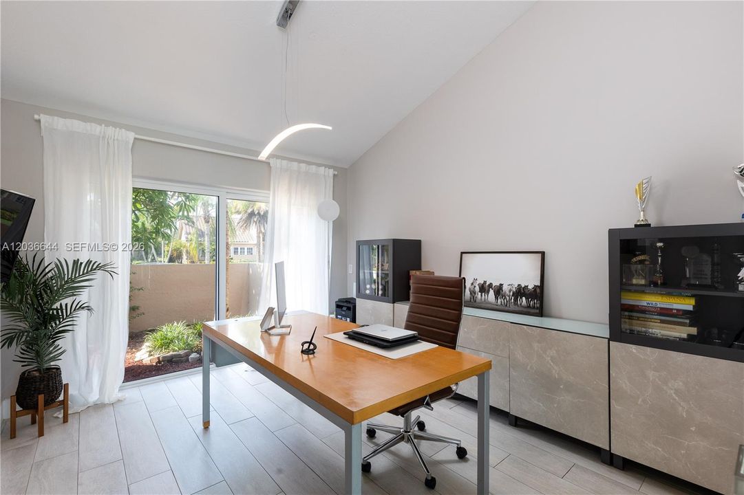For Sale: $1,100,000 (4 beds, 3 baths, 2394 Square Feet)