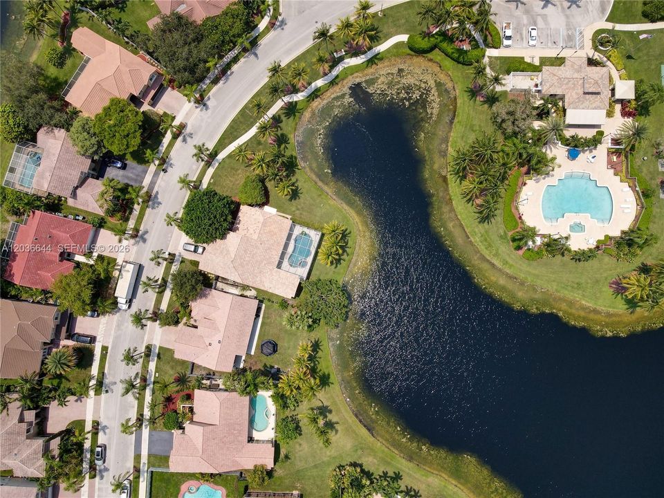 For Sale: $1,100,000 (4 beds, 3 baths, 2394 Square Feet)