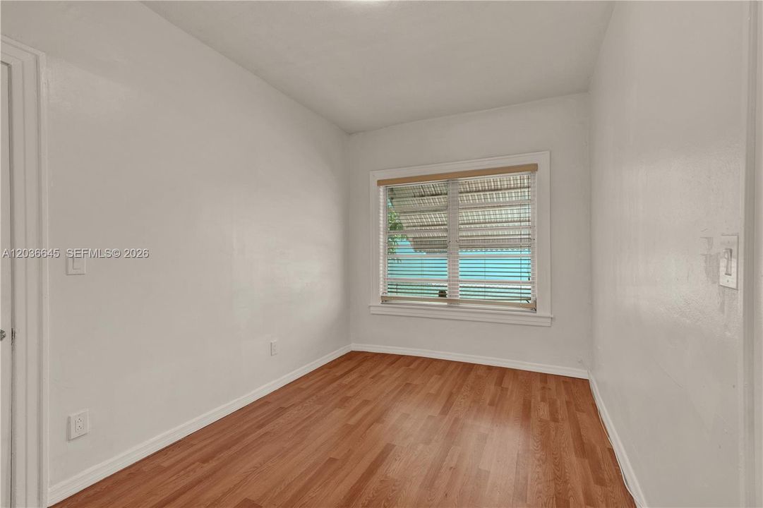 En Renta: $3,000 (3 camas, 2 baños, 2472 Pies cuadrados)