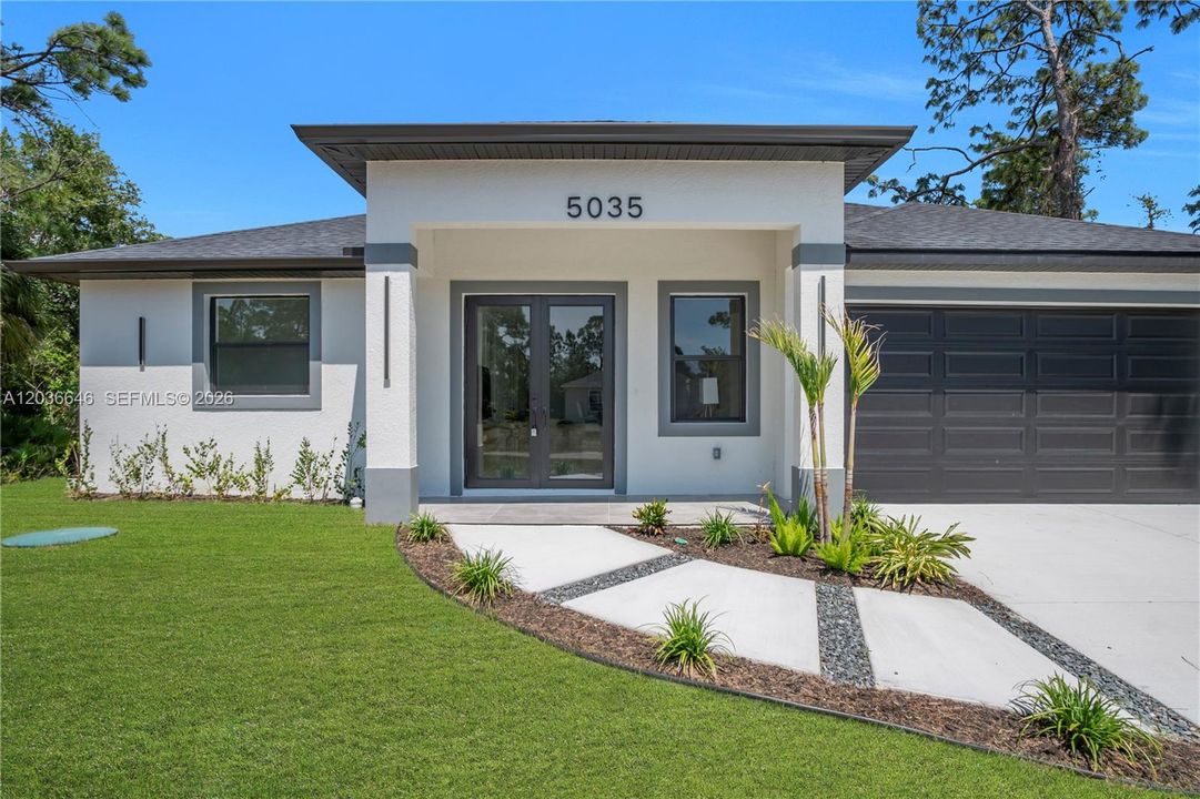 For Sale: $349,900 (3 beds, 2 baths, 1571 Square Feet)