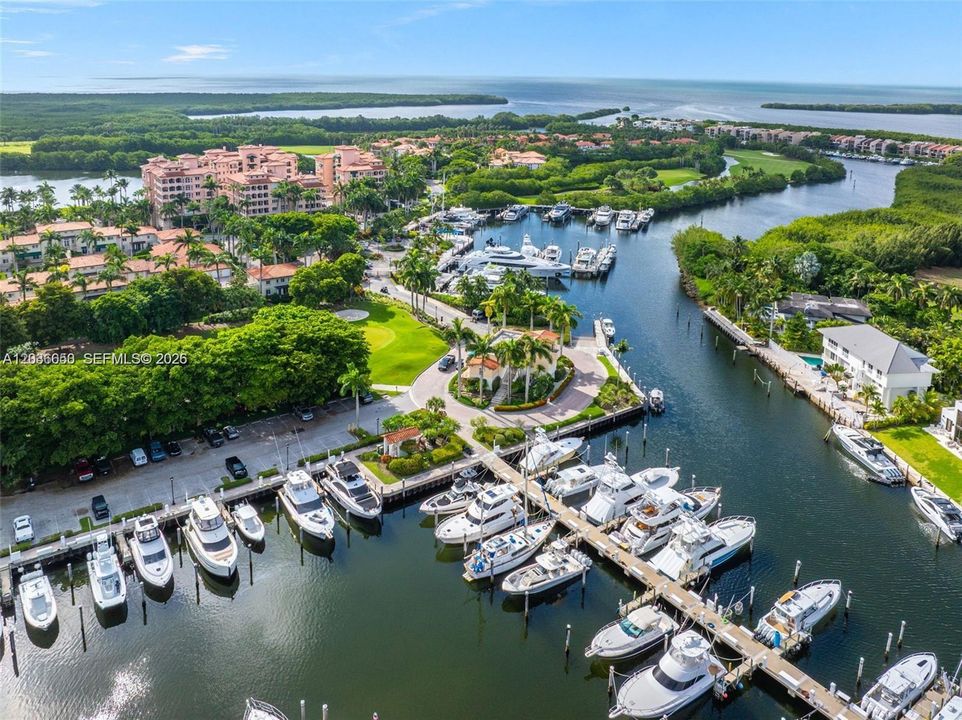 For Sale: $2,650,000 (4 beds, 4 baths, 2504 Square Feet)