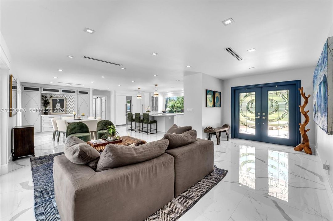 For Sale: $2,650,000 (4 beds, 4 baths, 2504 Square Feet)