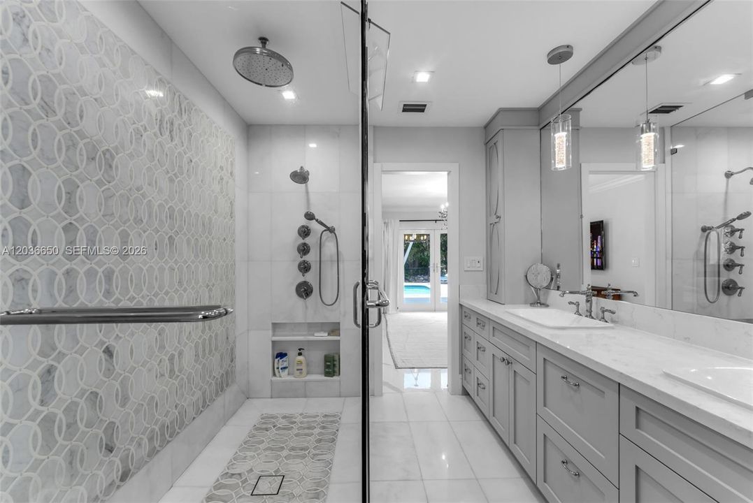 For Sale: $2,650,000 (4 beds, 4 baths, 2504 Square Feet)