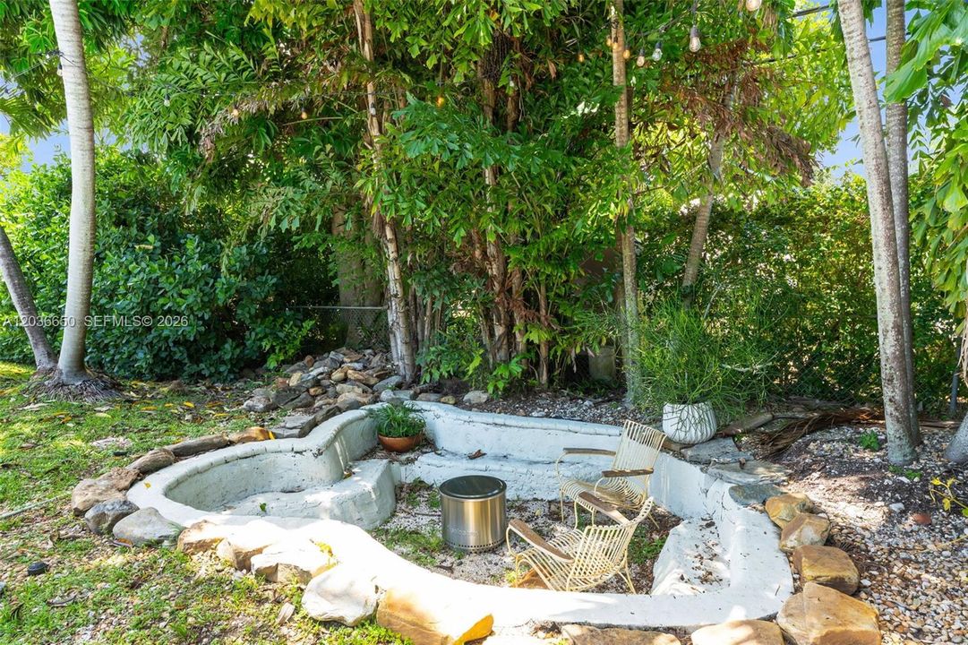 For Sale: $2,650,000 (4 beds, 4 baths, 2504 Square Feet)
