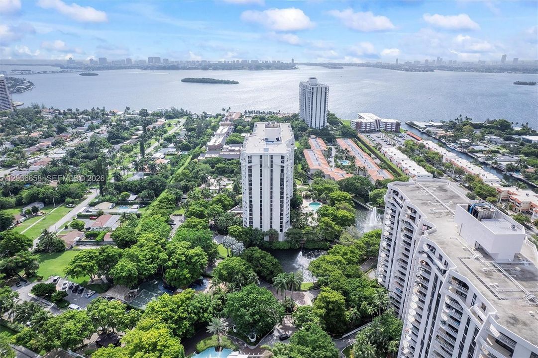 For Sale: $475,000 (2 beds, 2 baths, 1538 Square Feet)