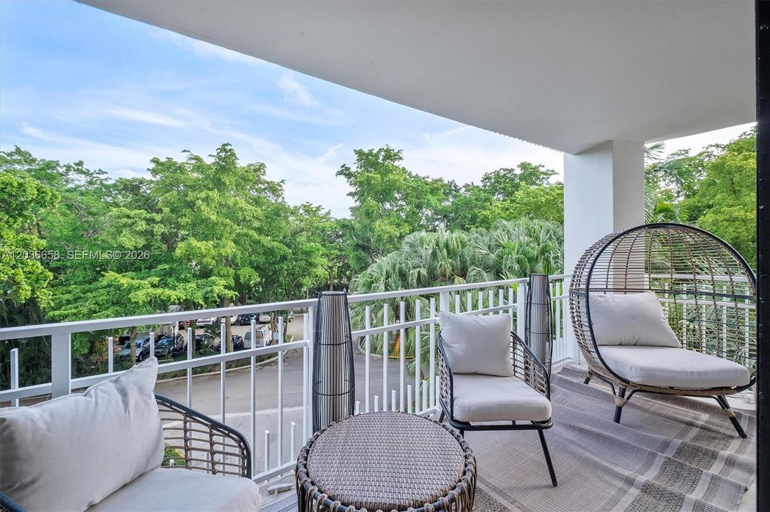 For Sale: $475,000 (2 beds, 2 baths, 1538 Square Feet)