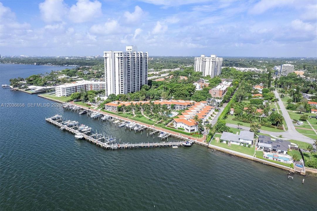 For Sale: $475,000 (2 beds, 2 baths, 1538 Square Feet)