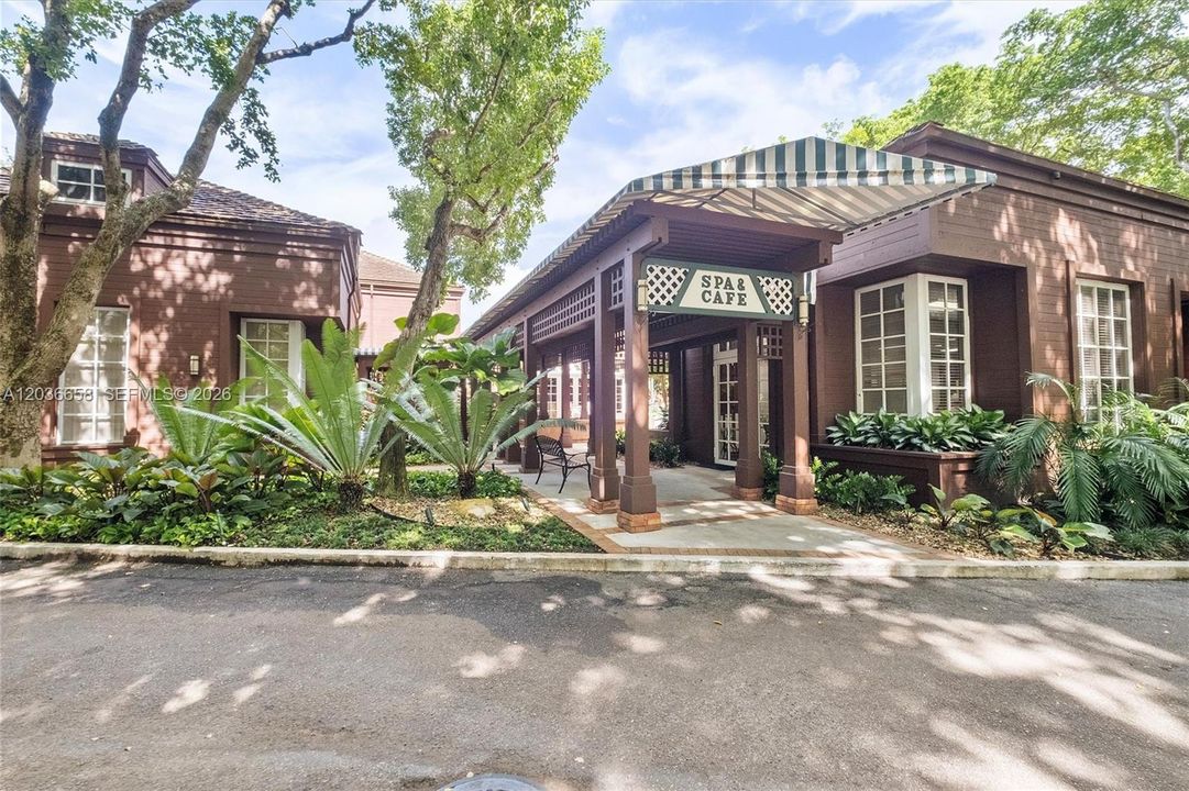 For Sale: $475,000 (2 beds, 2 baths, 1538 Square Feet)