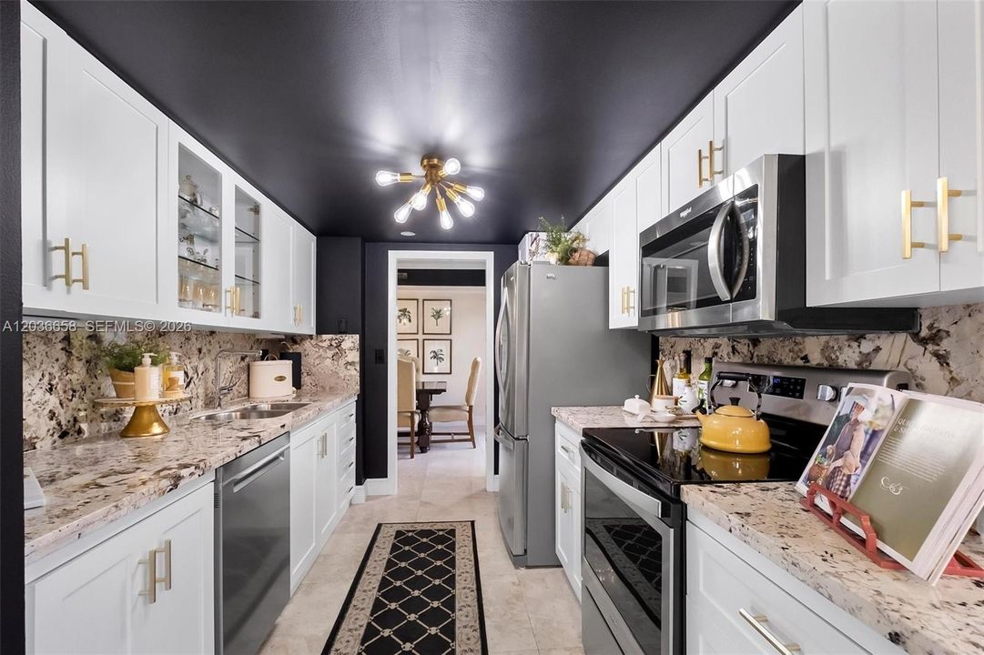 For Sale: $475,000 (2 beds, 2 baths, 1538 Square Feet)