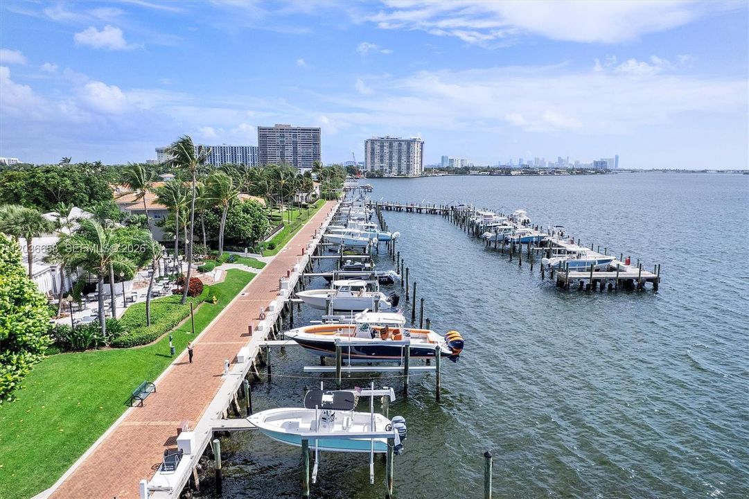 For Sale: $475,000 (2 beds, 2 baths, 1538 Square Feet)