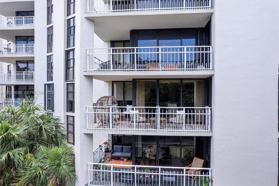 For Sale: $475,000 (2 beds, 2 baths, 1538 Square Feet)