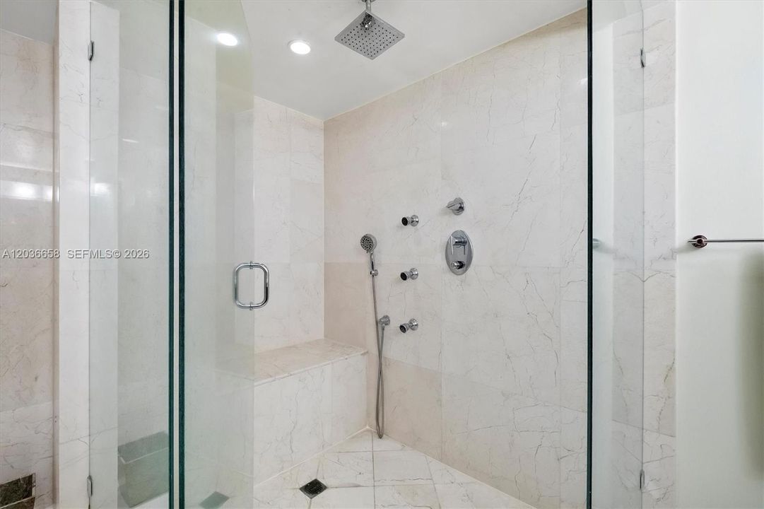 For Sale: $475,000 (2 beds, 2 baths, 1538 Square Feet)