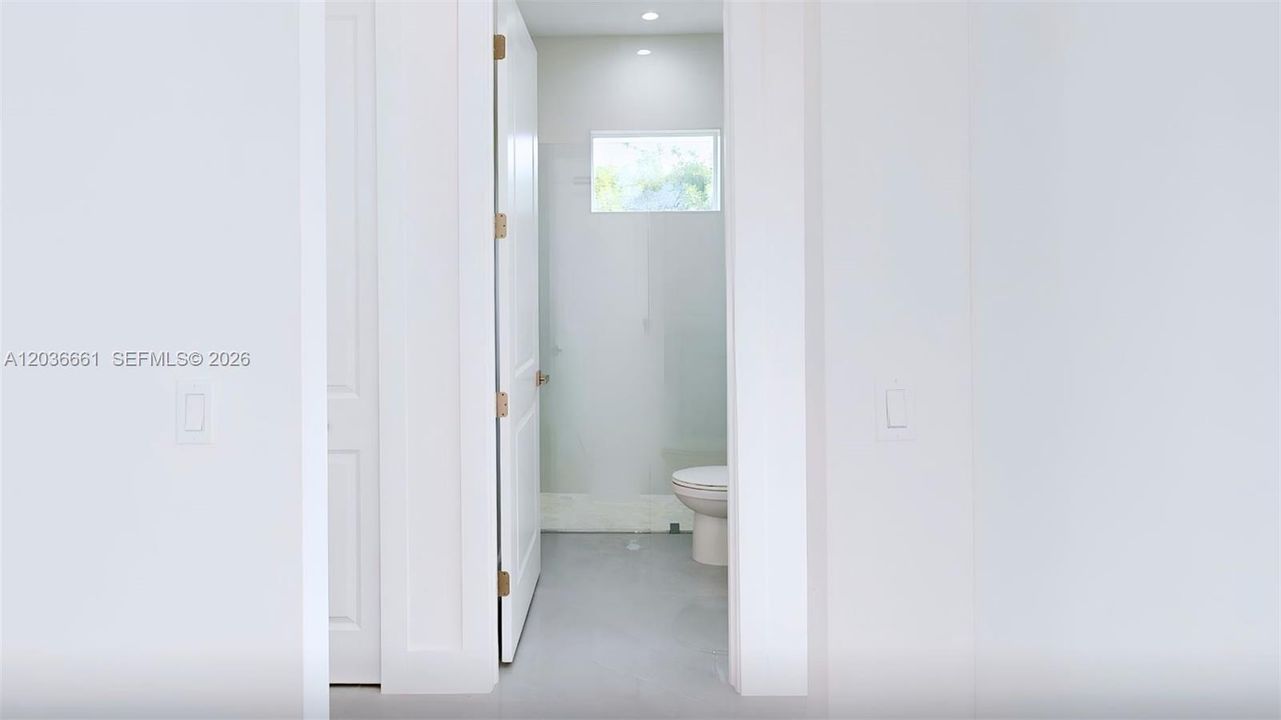 For Rent: $2,200 (3 beds, 2 baths, 1635 Square Feet)