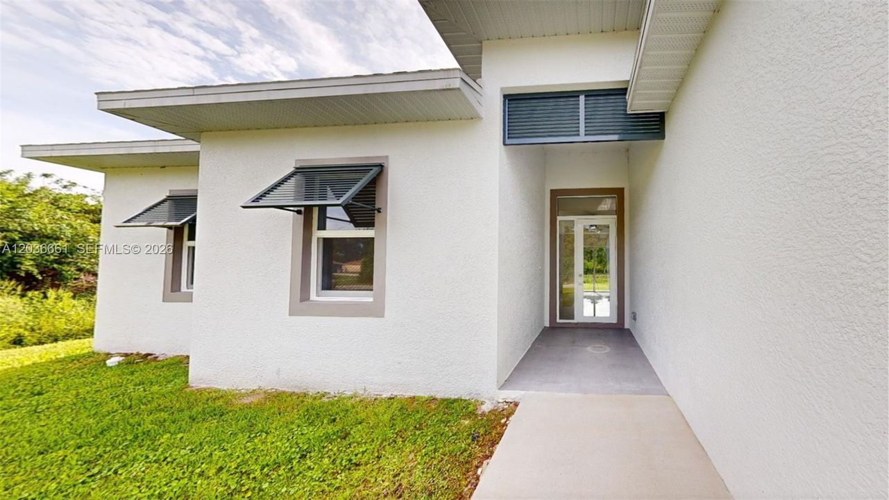 For Rent: $2,200 (3 beds, 2 baths, 1635 Square Feet)