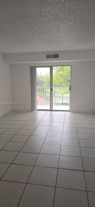 В аренду: $1,850 (2 спален, 2 ванн, 980 Квадратных фут)