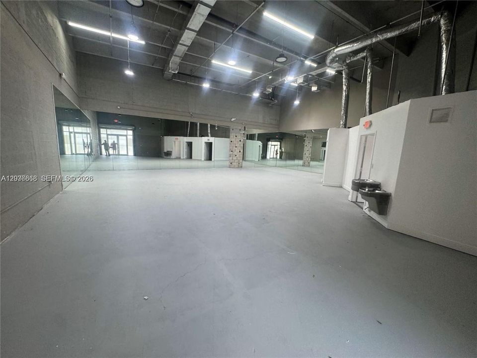 For Rent: $6,950 (0 beds, 0 baths, 0 Square Feet)