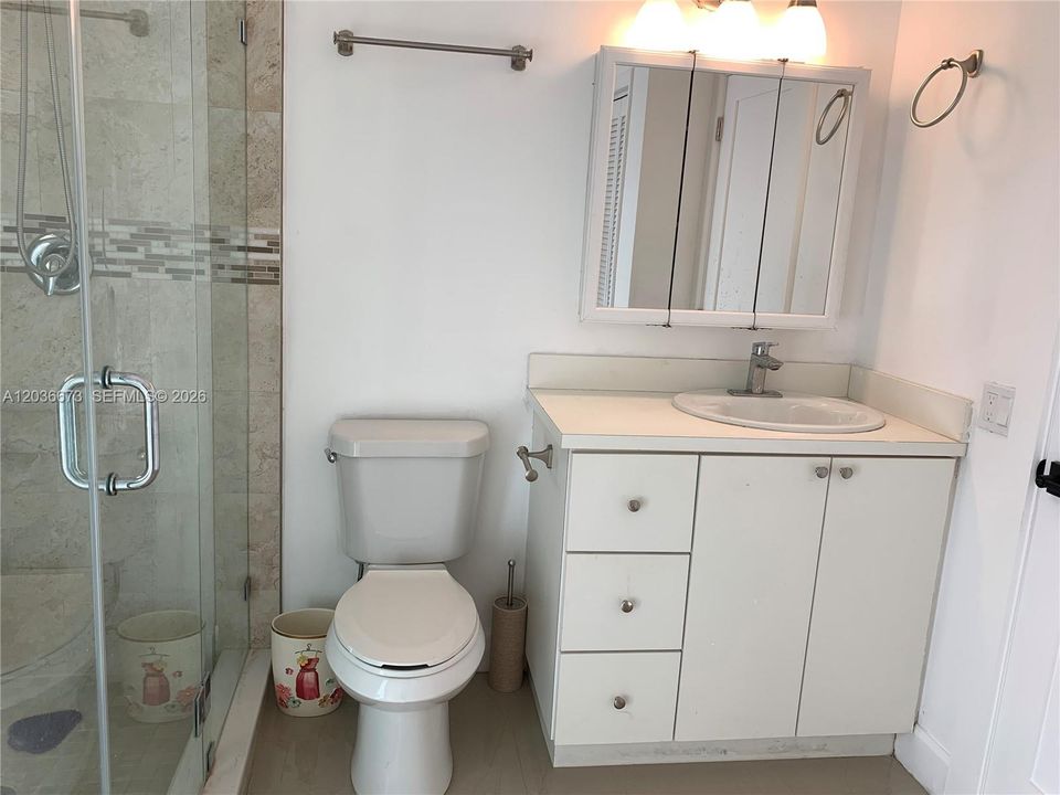 For Rent: $4,100 (3 beds, 2 baths, 1851 Square Feet)