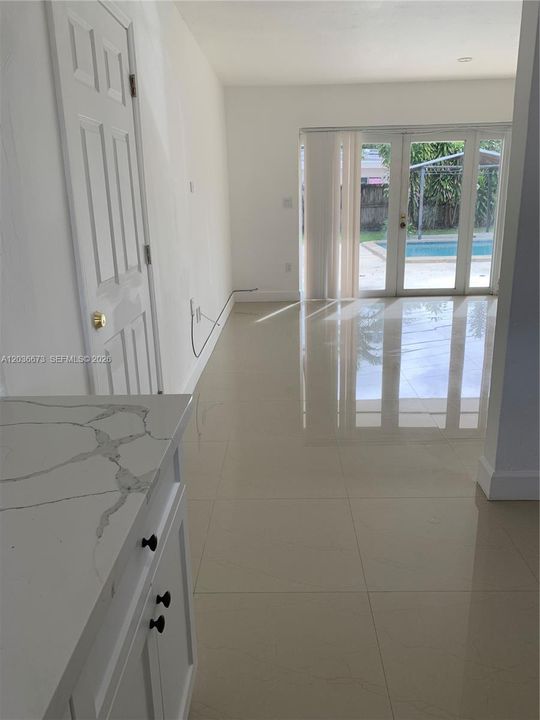 For Rent: $4,100 (3 beds, 2 baths, 1851 Square Feet)