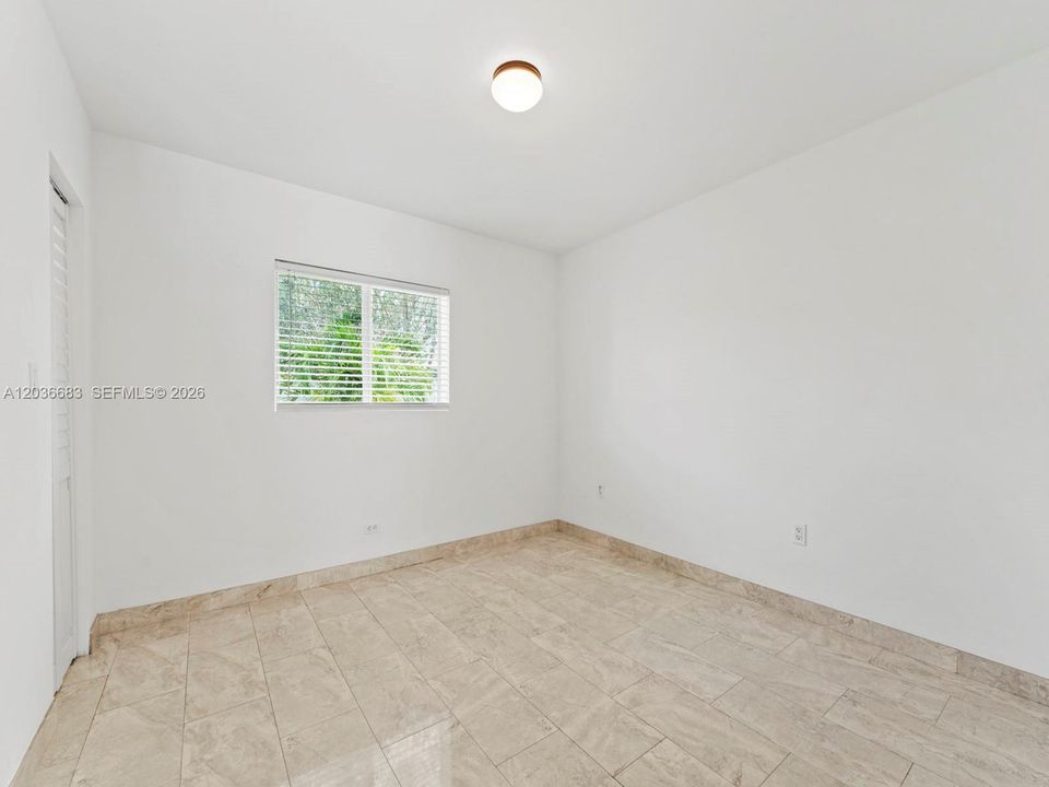 For Rent: $4,850 (4 beds, 2 baths, 2002 Square Feet)