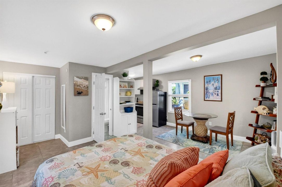 Main living cottage