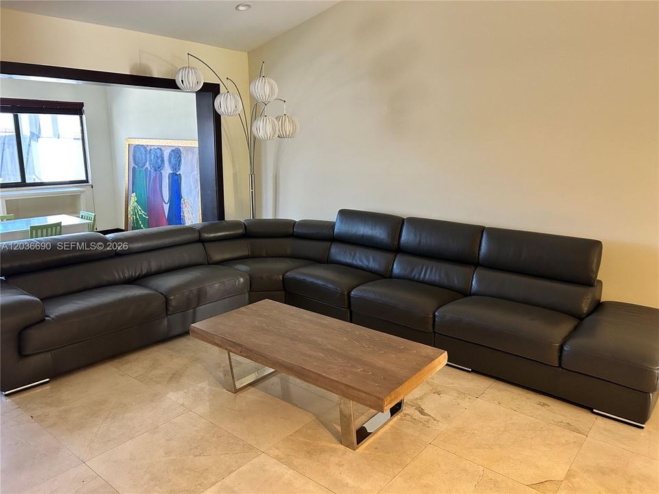 В аренду: $4,000 (3 спален, 2 ванн, 1580 Квадратных фут)