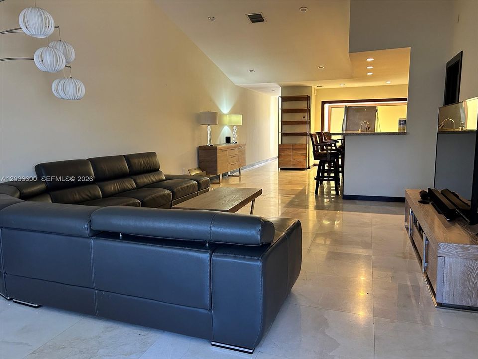 В аренду: $4,000 (3 спален, 2 ванн, 1580 Квадратных фут)