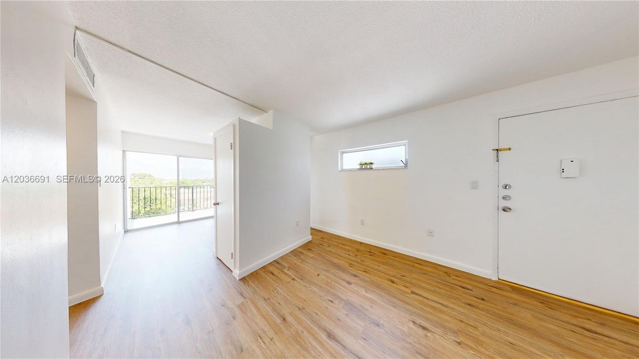 В аренду: $2,150 (2 спален, 1 ванн, 39116 Квадратных фут)