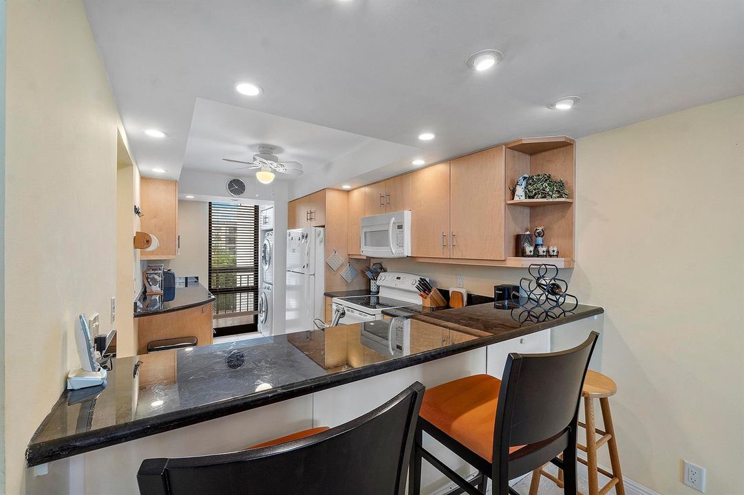 G308 Kitchen R