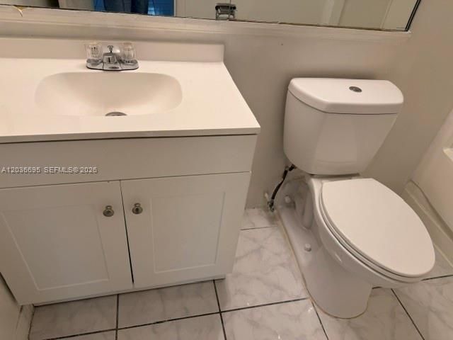 For Sale: $189,999 (1 beds, 1 baths, 614 Square Feet)