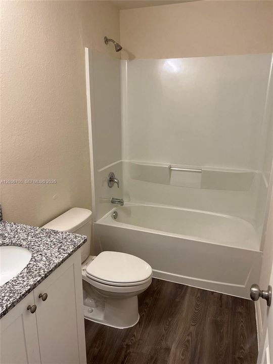 For Sale: $245,000 (3 beds, 2 baths, 1468 Square Feet)