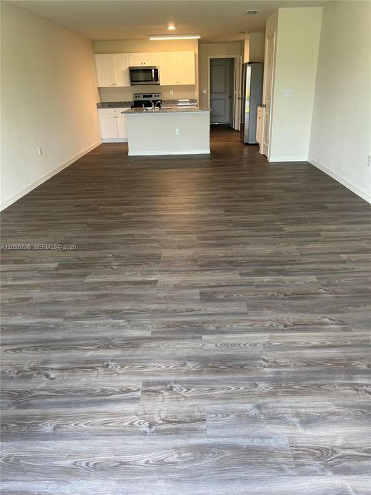 For Sale: $245,000 (3 beds, 2 baths, 1468 Square Feet)