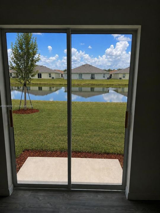 For Sale: $245,000 (3 beds, 2 baths, 1468 Square Feet)