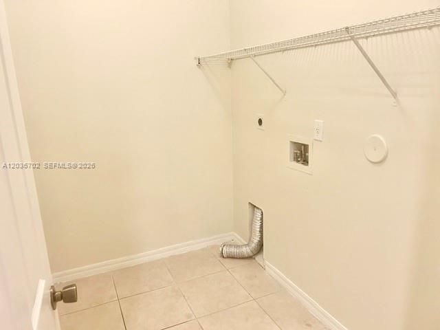 For Sale: $379,000 (4 beds, 2 baths, 1991 Square Feet)