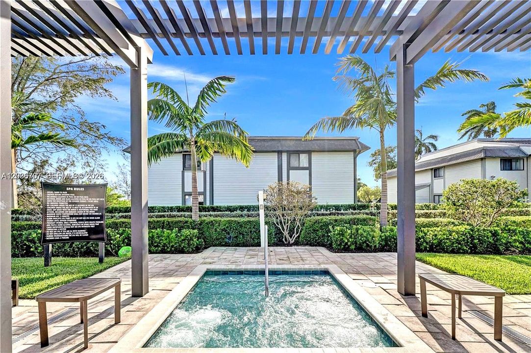 En Venta: $839,500 (4 camas, 3 baños, 2461 Pies cuadrados)