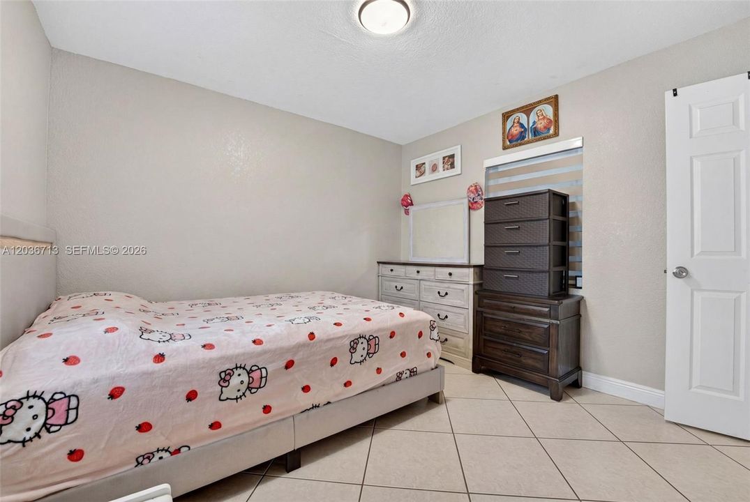 En Venta: $459,000 (3 camas, 2 baños, 1253 Pies cuadrados)