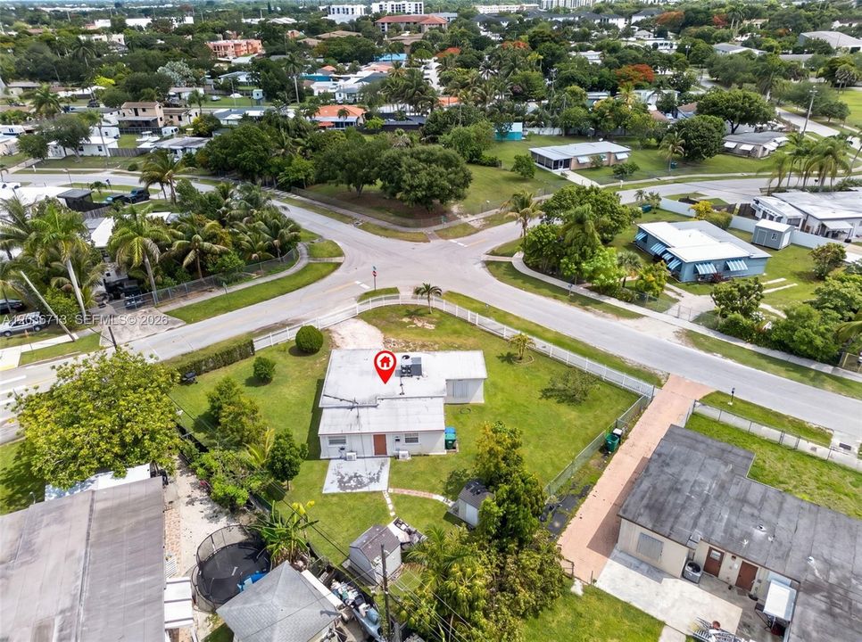 En Venta: $459,000 (3 camas, 2 baños, 1253 Pies cuadrados)