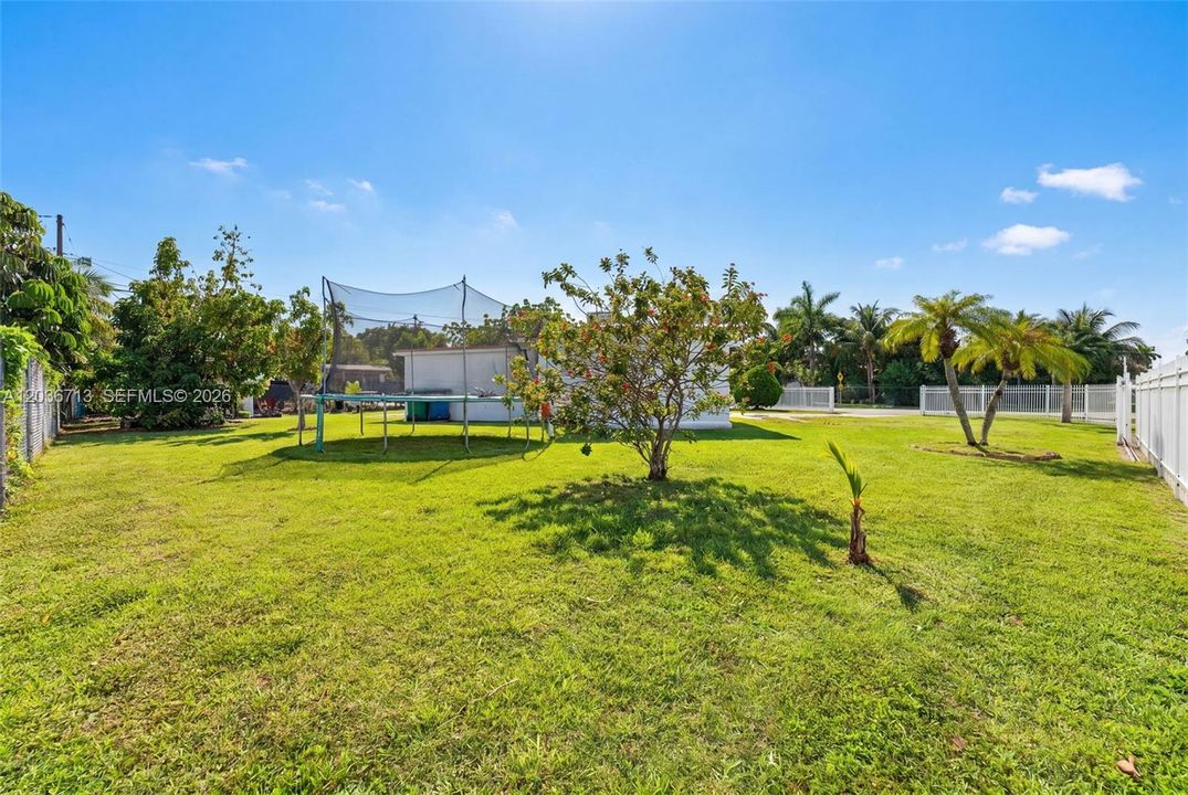 En Venta: $459,000 (3 camas, 2 baños, 1253 Pies cuadrados)