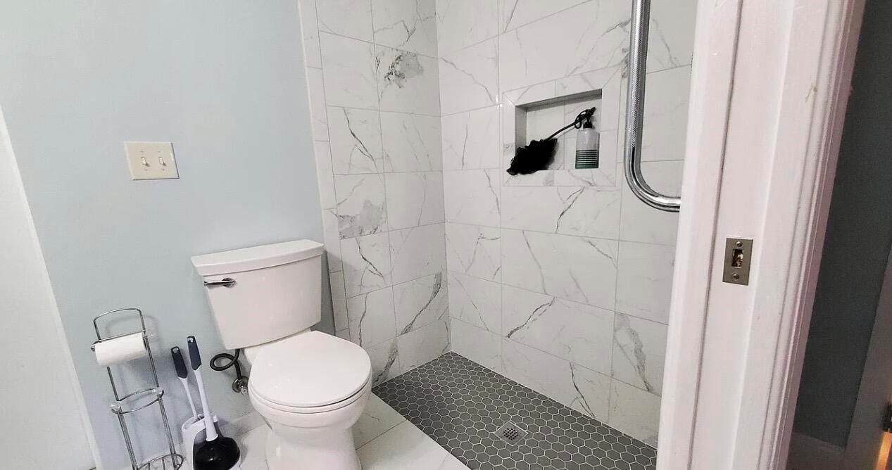 Suntan Bathroom 2
